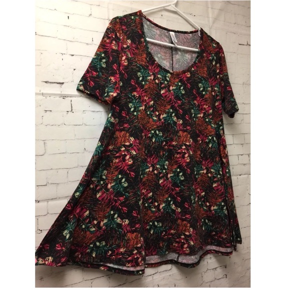 LuLaRoe Perfect Tee XS Short Sleeve Top - Picture 2 of 8